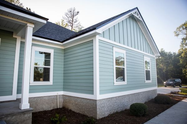 Damaged Siding Repair in Auburn
