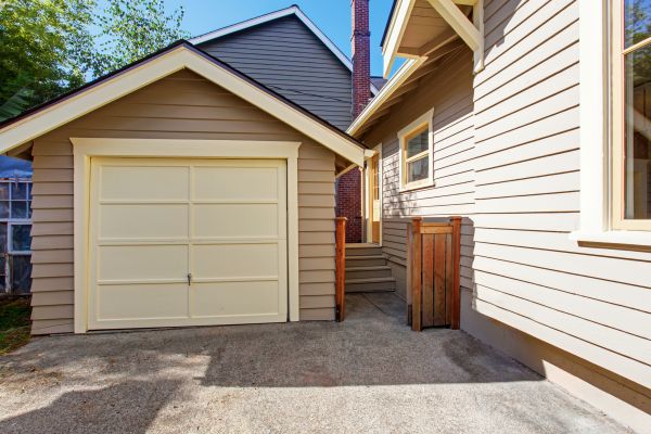 Garage Siding Replacement in Auburn